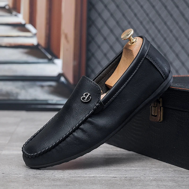 Men Casual Shoes Genuine Leather Luxury Brand Men Loafers Italian Moccasins Breathable Slip on Men Driving Shoes Chaussure Homme